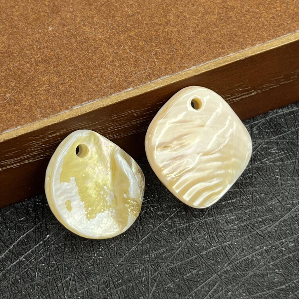 20Pcs, Natural Shell Mother of Pearl Beads with Hole, Boho Irregular Loose Beads, 19-21mm, for DIY Necklace Accessories, Jewelry Making Crafts Gifts