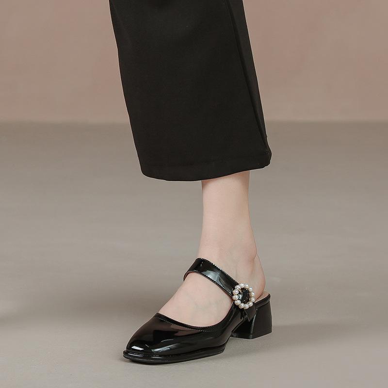 Простые и популярные повседневные туфли из мягкой кожи для девочек, на толстом каблуке, и высококлассные туфли для женщин на лето