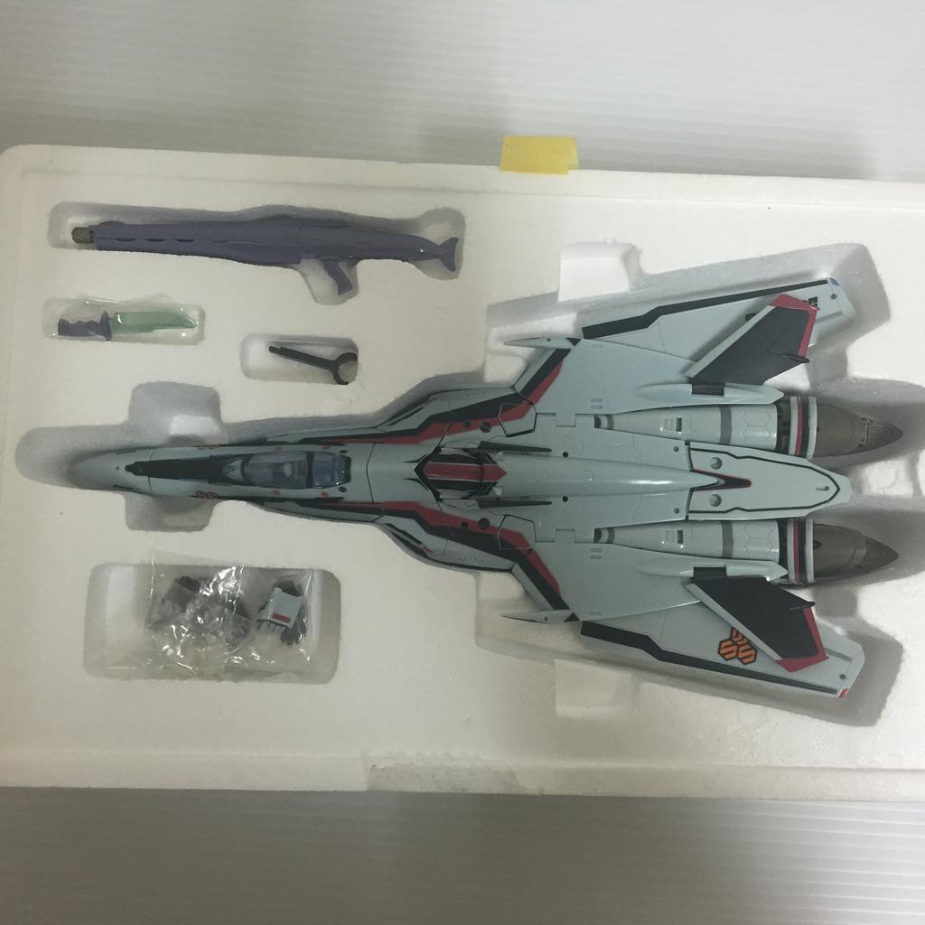 TAMASHII NATIONS DX Chogokin Супер Мессия Валькирия Альто VF-25F (Саотоме Кастом)