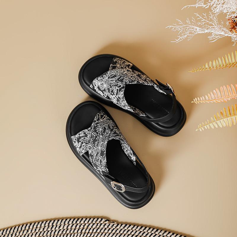 National style sandals women's platform new Chinese style summer new retro round head flat bottom ethnic style outdoor wear beach shoes