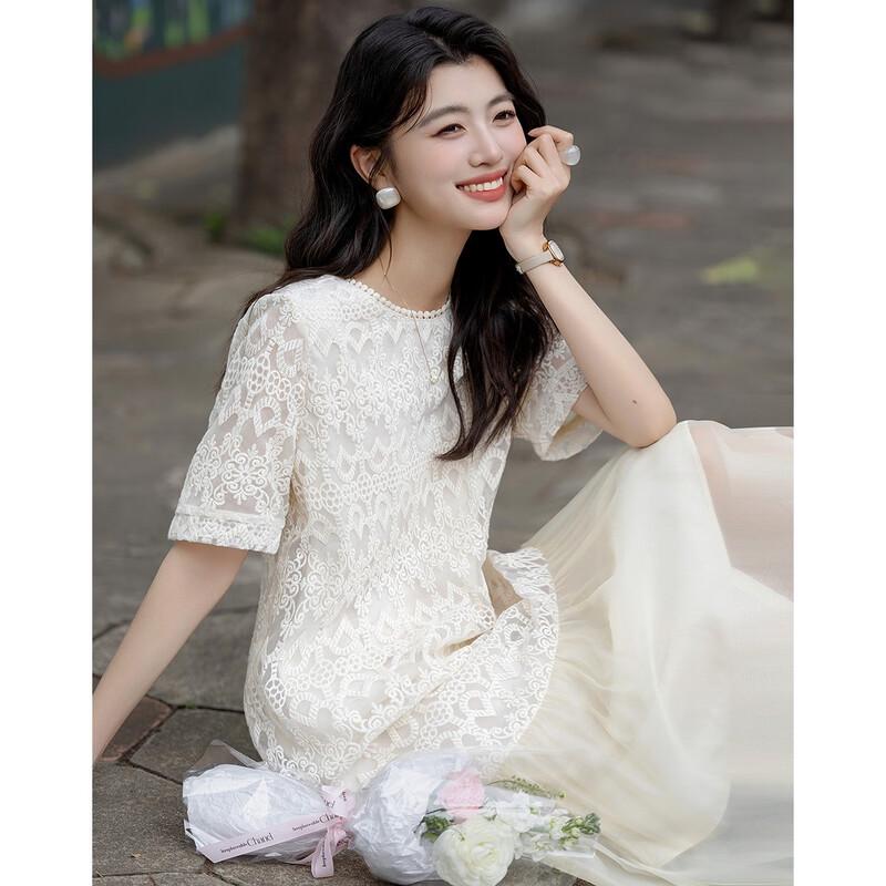 Платье для куклы Demana Sweet Style с вышивкой