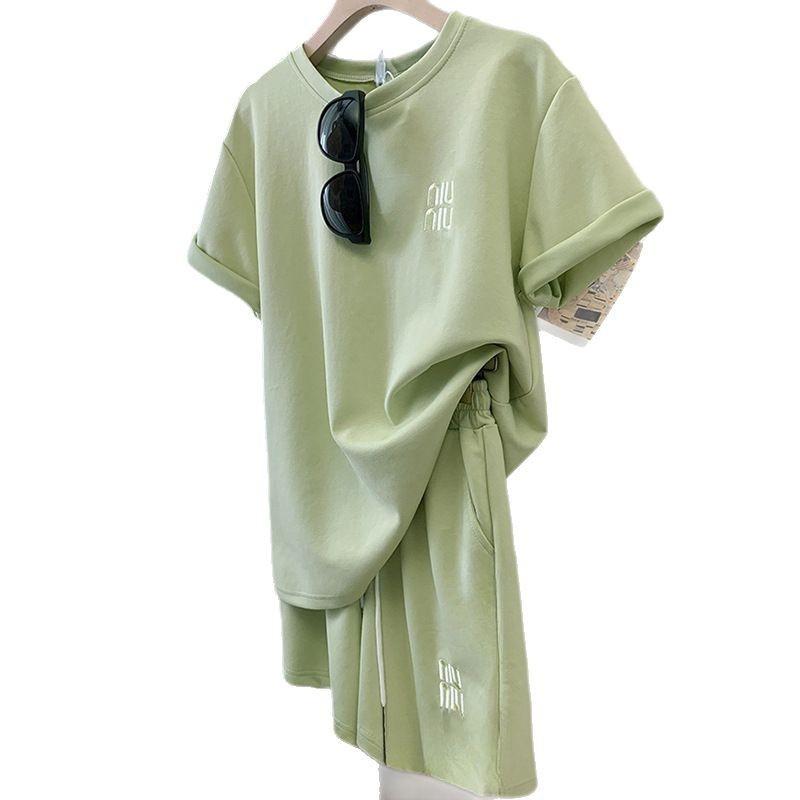 Летний комплект с короткими рукавами, женский повседневный спортивный наряд, удобный свободный уличный стиль, модный комплект из двух предметов