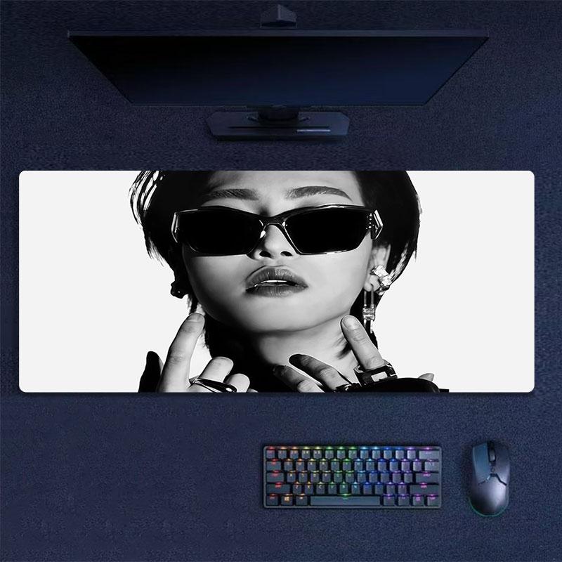 Seonghwa Mouse Pad, Large Gaming Desk Mat, Non-slip XXL Mousepad for Laptop & Tablet, Mini PC Playmat with Stitched Edges