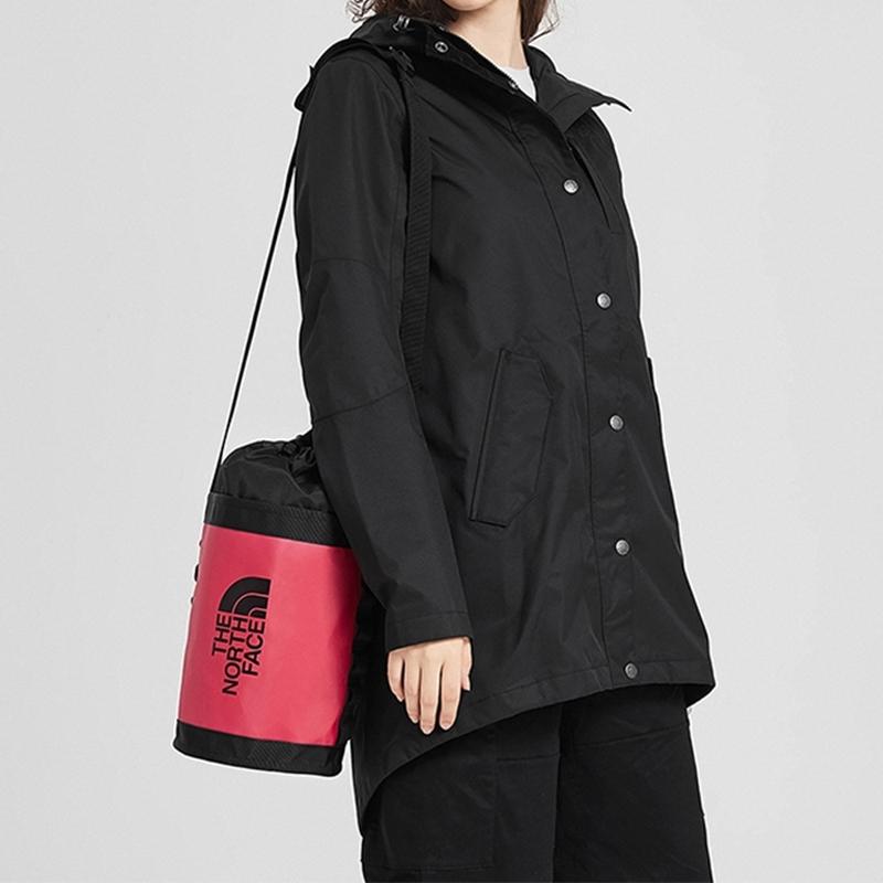 The North Face 8L Round Lightweight Convenient Shoulder Bag Crossbody Bucket Bag Outdoor Bag Women bags Raspberry-Red 3KZ-7KZ3