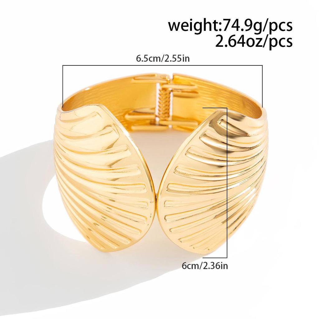 Европейский и американский модный сплав Scallop Spring браслет комплект