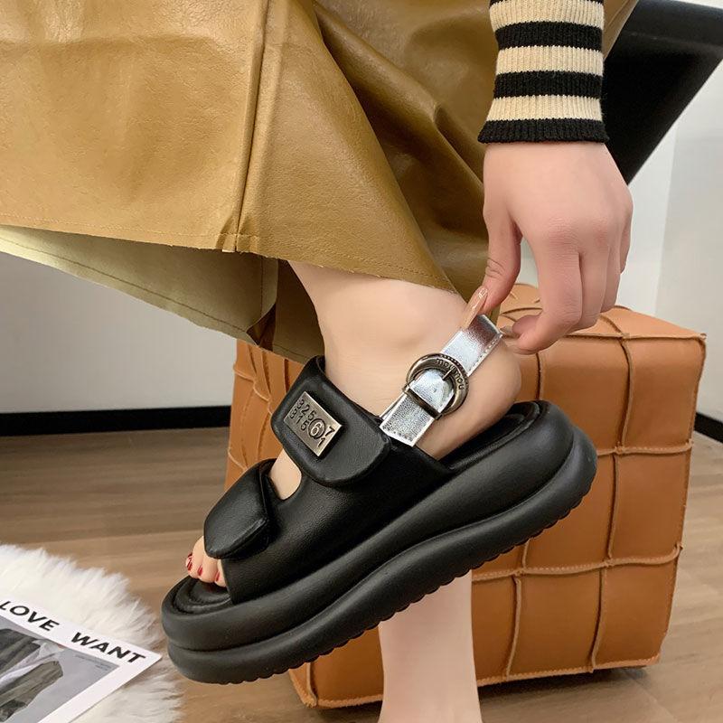 2025 Сандалии спортивные на платформе велкро женские летние носить наступающие на дерьмо мягкая подошва легкие повседневные пляжные римские туфли