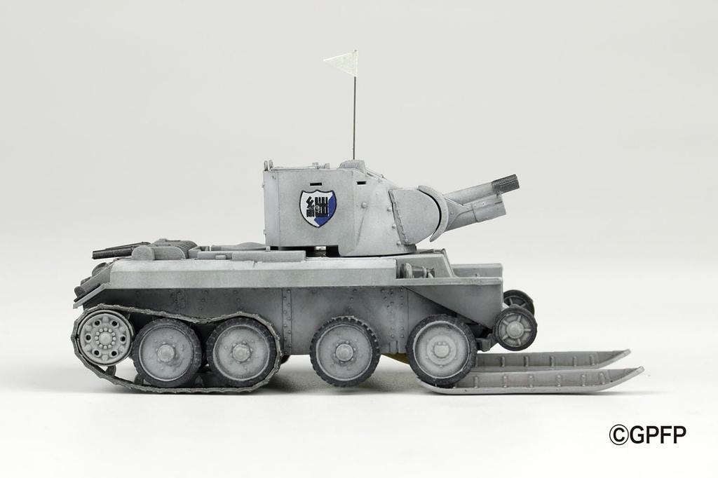 Platts Girls Panzer Final Chapter Assault Cannon Continuation High School A Fierce Battle In the Ski Mounting Specification Scale Plastic Model &