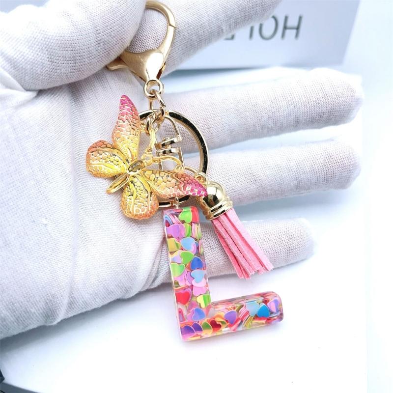 Брелок с подвеской в виде бабочки с кисточками, разноцветные сердечки, блестки, начальная буква, брелок для рюкзака, сумки, ключа от машины