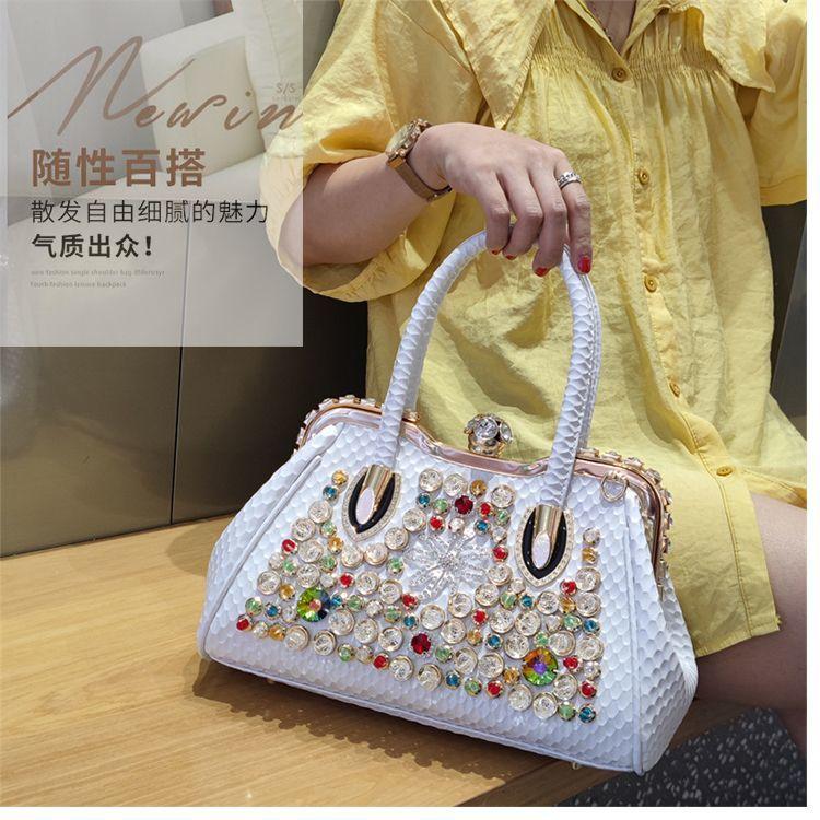 2025 Новая модная повседневная сумка через плечо с бриллиантами и пряжкой-замком