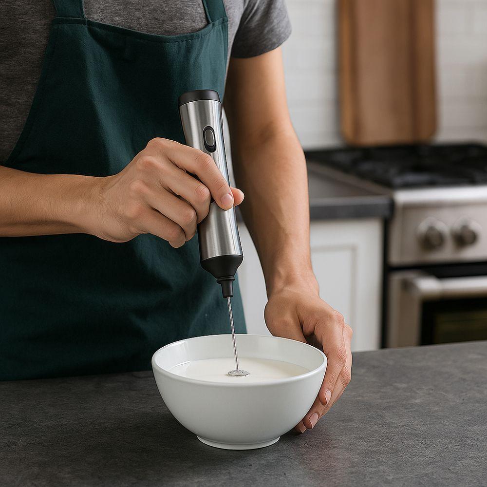USB Charging Egg Beater Handheld Frother Machine Lightweight Electric Milk Frother Office