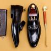 Повседневная кожаная обувь Мужская деловая повседневная обувь Мужские кожаные остроносые мокасины Ручная работа на английском языке
