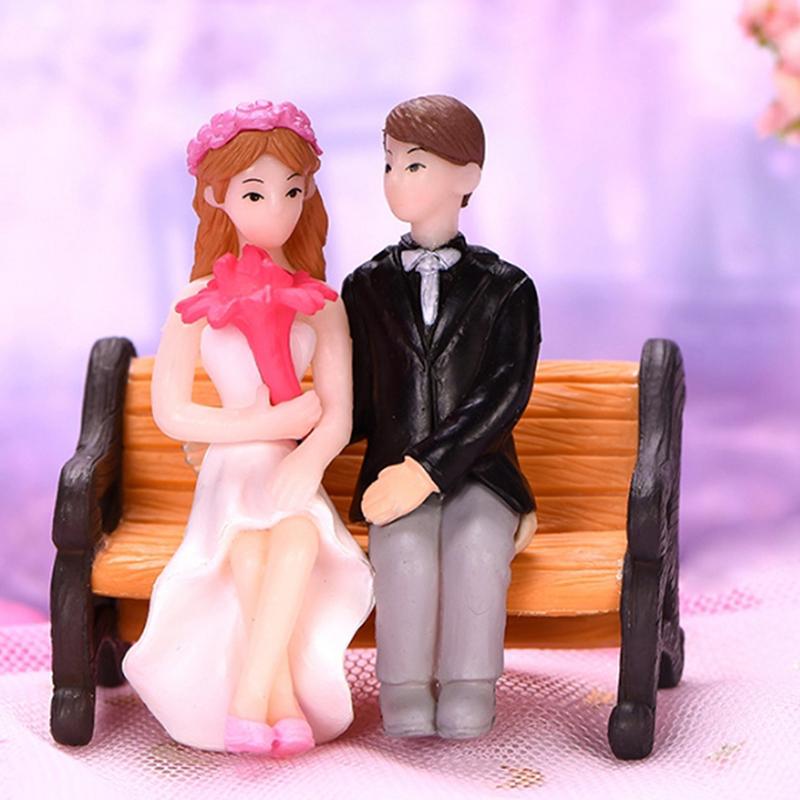 1Pair Couple On Chair Figurines Miniature Craft Fairy Garden Gnome Moss Gift