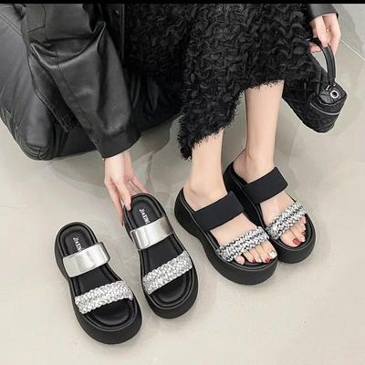 Наступать в дерьмо чувствуется толстоподошвенным каблуком с наклоном, стразы, женские летние новые универсальные сандалии с квадратным носком и открытым носком