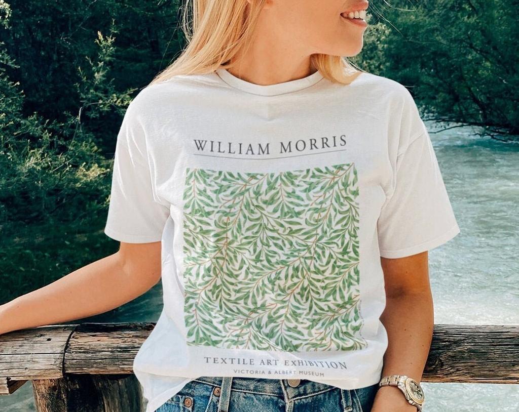 WILLIAM MORRIS - Willow Bough - T-Shirt and kids tshirt made from 100% Organic Cotton, featuring Textile Art Exhibition Design - White / Vintage Beige