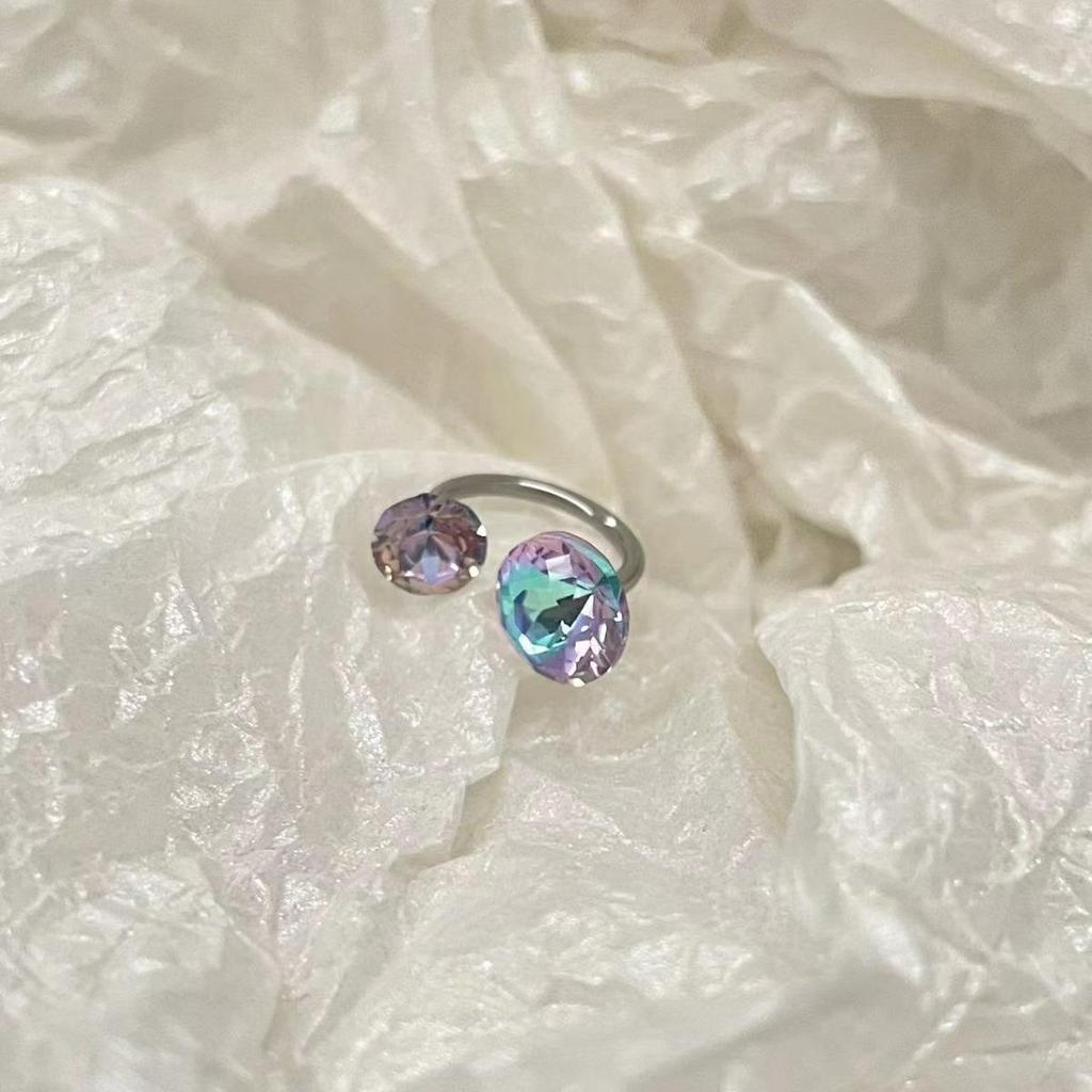 Серьги-кольца из цветного титана в форме подковы с двойными бриллиантовыми гвоздиками — сладкие и блестящие ювелирные изделия Cochlear