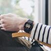 Casio Мужские кварцевые часы G-SHOCK на полимерном ремешке, водонепроницаемость 200 м, ударопрочность, будильник, DW-5600RL-1