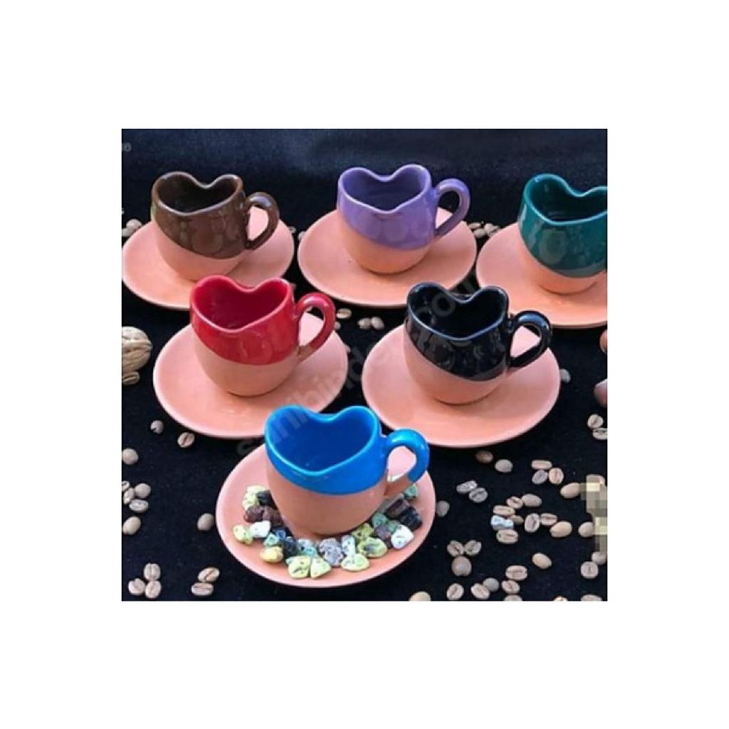 Набор чашек с узором земляного сердца