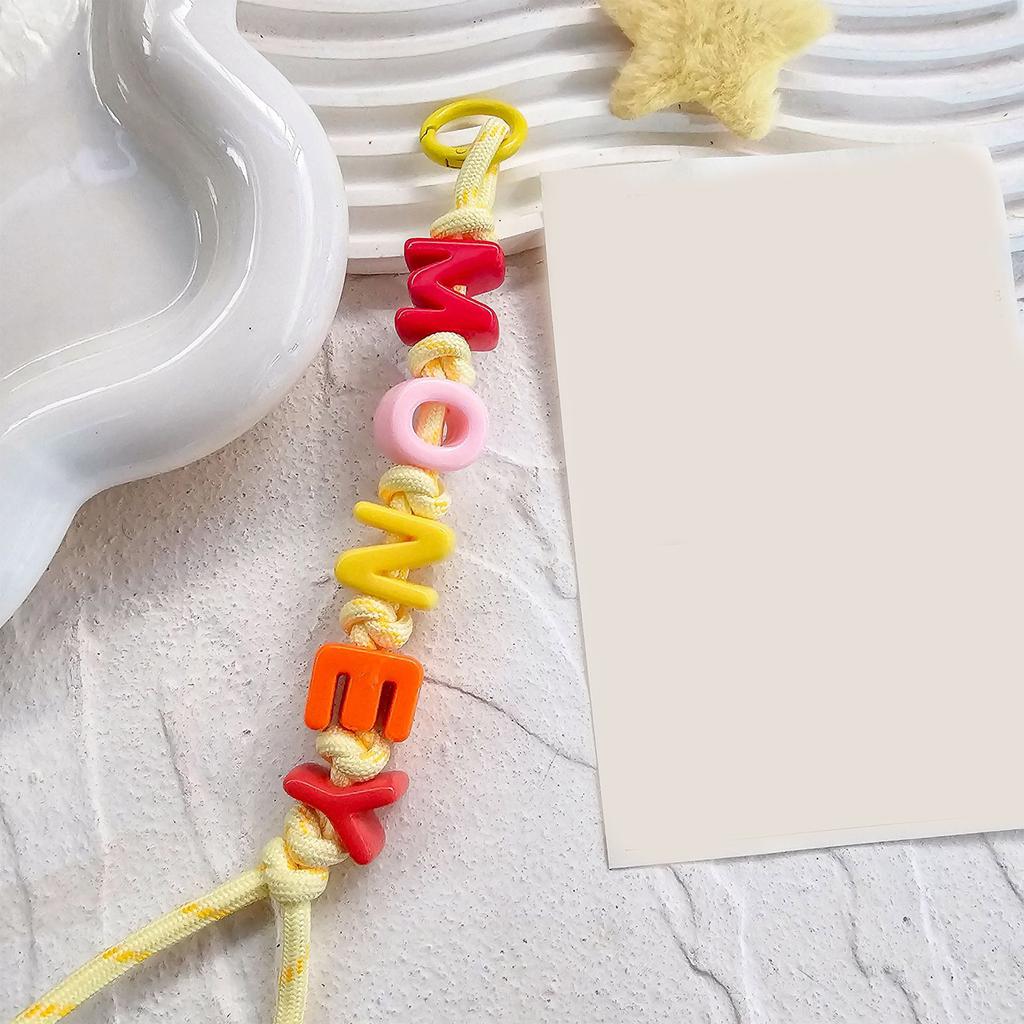 Красочный шарм-подвеска для сумки с алфавитными бусинами, персонализированный дизайн, подвеска для сумки для модного заявления и уникального стиля