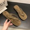 Модные шлепанцы для женской летней носки Новый нишевый дизайн для женской обуви на плоской подошве Крутые шлепанцы для женщин