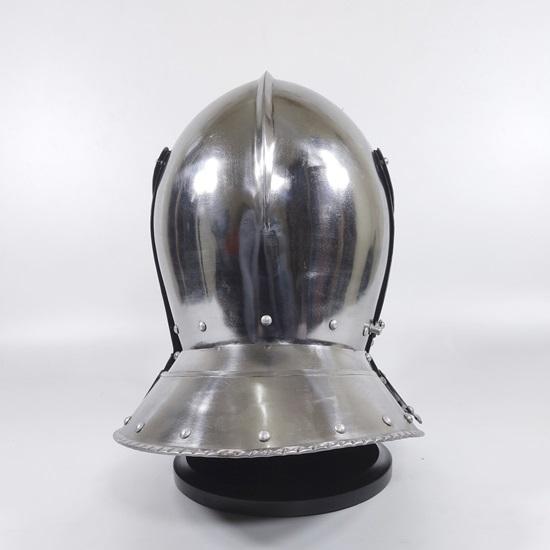 Средневековый рыцарский шлем Ларп Необычные доспехи Костюм Платье, Средневековый шлем крестоносца, Шлем тамплиера