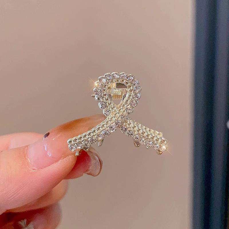 2025 Жемчужная заколка-краб для волос для женщин - Элегантный осенне-зимний аксессуар для волос для челки и боковых укладок