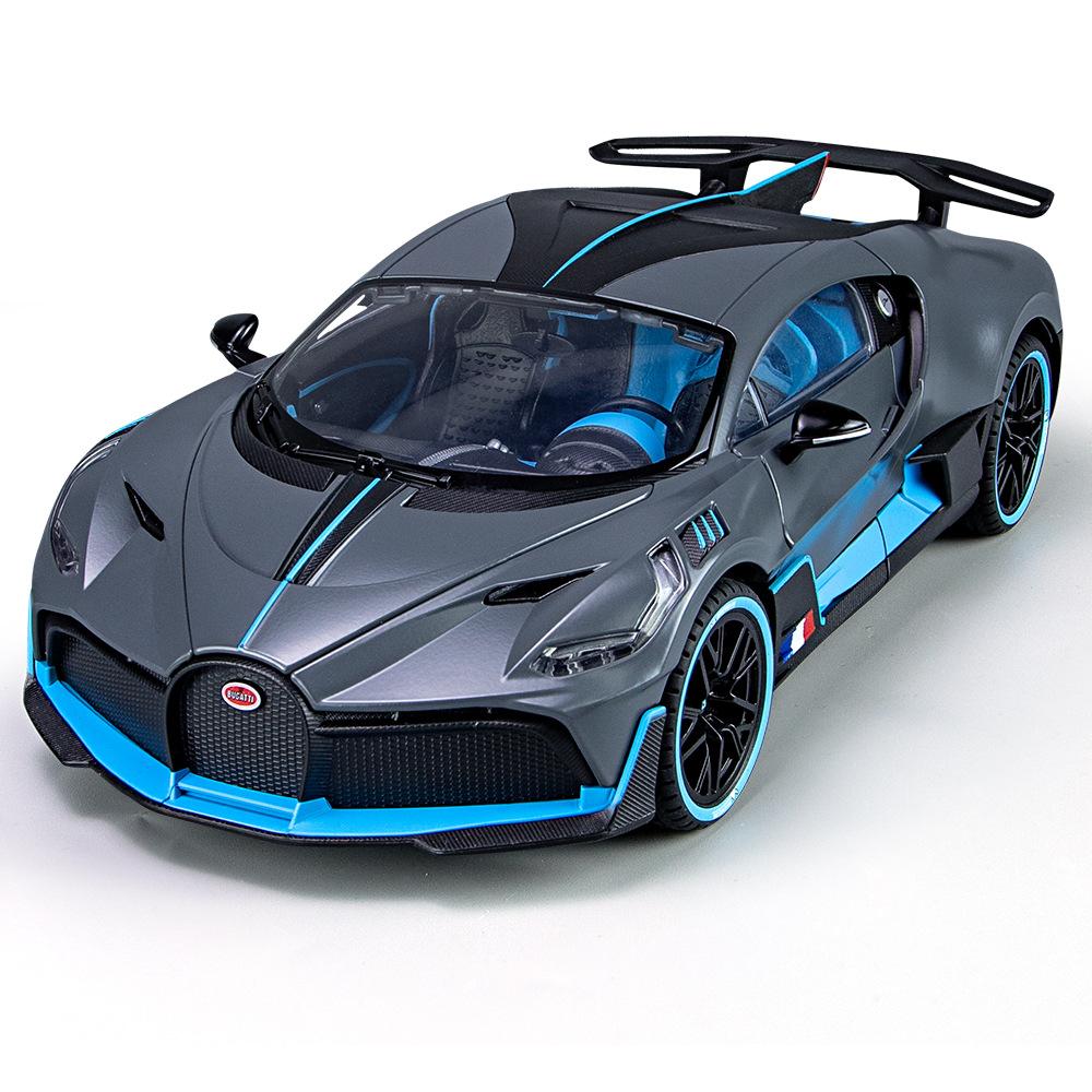 1/18 Bugatti Divo Super Toy Car Model Diecast Miniature Racing Model Doors Opening Sound Light Collection Gift for Boy Children
