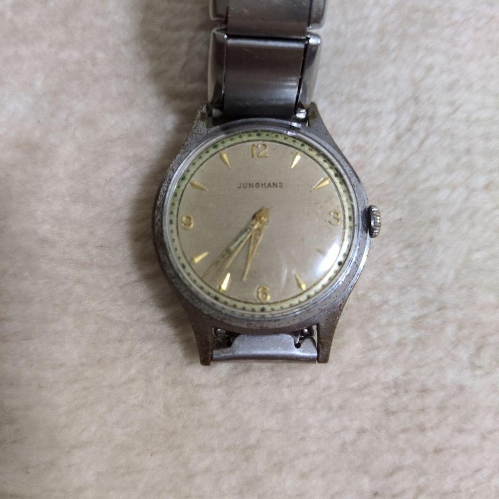 Б/у JUNGHANS с ручным заводом серебристый