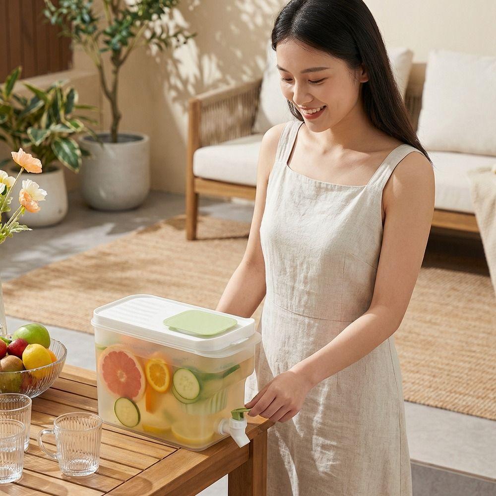 Leak-Proof Cold Drinks Container 4L Refrigerator Water Jug Juice Pitcher Chilled Water