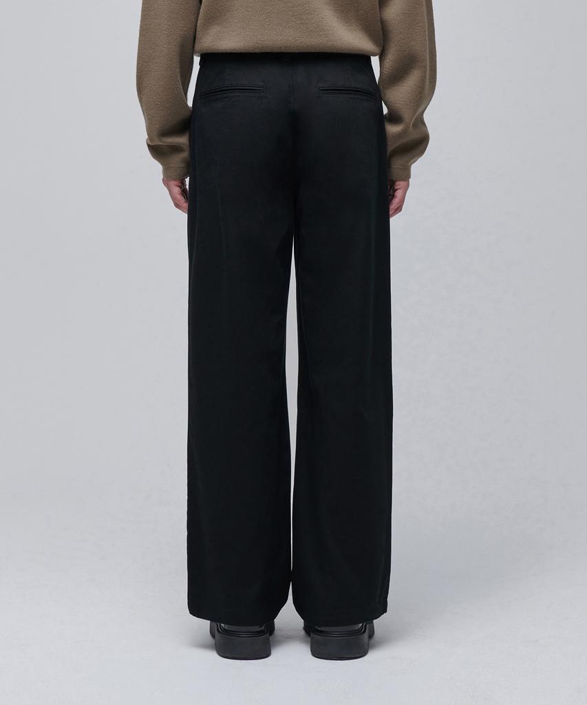 MUSINSA STANDARD Two-Tuck Wide Chino Pants [Black]