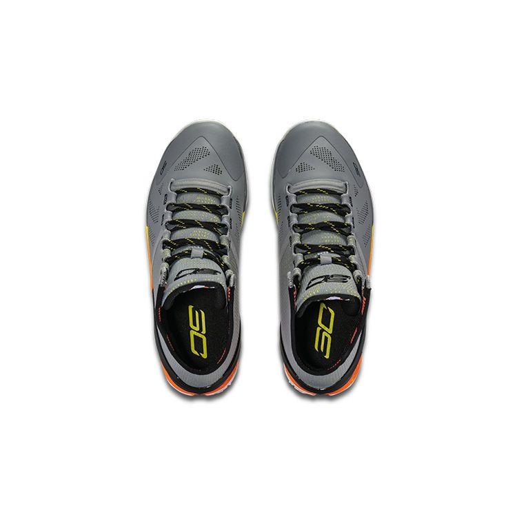 Under Armour Детские кроссовки Curry 2 Retro GS Iron Sharpens Iron 2022 Серая сталь, отбеленная на солнце 3026053-100