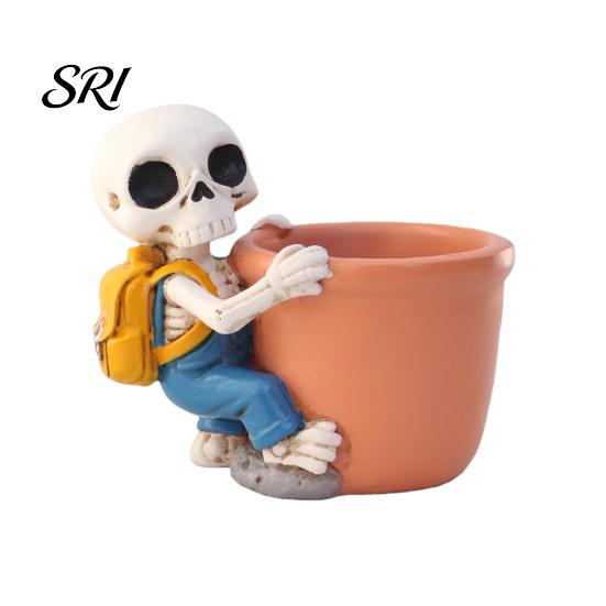 Resin Skeleton Pot Cute Planter Decorative Flowerpot Small Sun-resistant Plant for Succulents Halloween Desktop Decoration