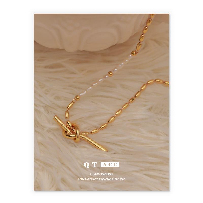 Summer Fresh and Fashionable Light Luxury Style Knot Design Necklace for Women, Cool and Aloof Style