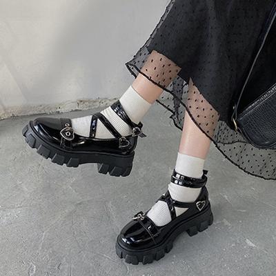 Женские туфли Мэри Джейн на платформе с пряжкой в форме сердца, модные туфли Лолиты на массивном каблуке с перекрестным ремешком, женские туфли-лодочки из лакированной кожи