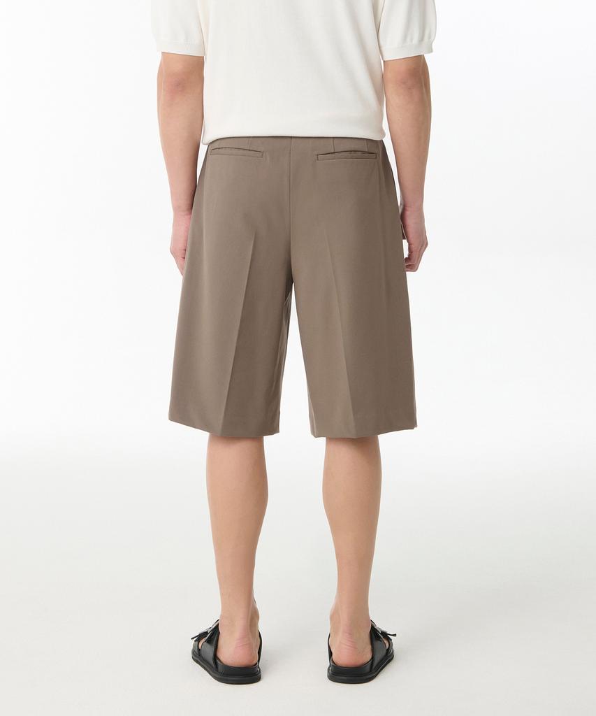 MUSINSA STANDARD Wide Bermuda Hidden Elastic Waist Half Slacks [Dusty Beige]