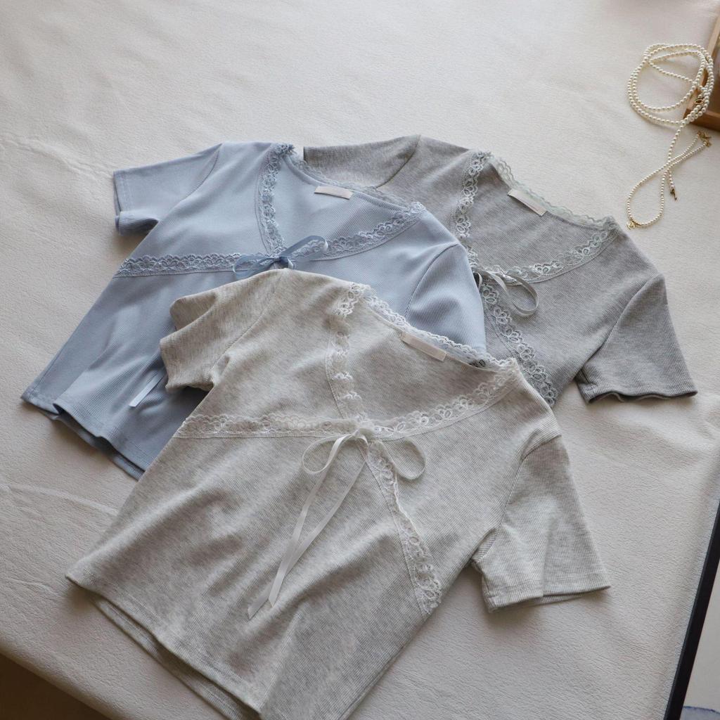 Маленький топ с короткими рукавами и бантом, приталенного силуэта - 2025 корейский стиль, летняя женская мода