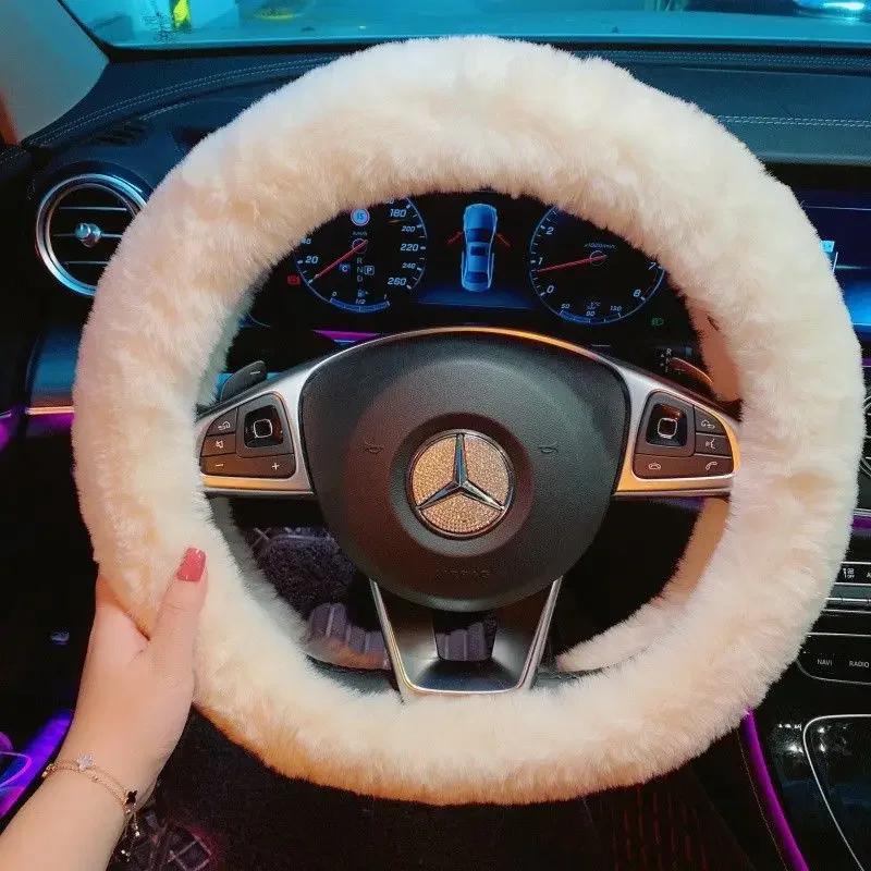 Зимняя Милая Накладка на Руль Автомобиля Почакко Теплая Плюшевая Мультяшная Противоскользящая Накладка на Ручку для Мужчин и Женщин Милые Автоаксессуары