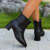 2024 Новые Туфли для Женщин Ботинки Женские Зимние Квадратные Носки Однотонные Короткие Бочонки Толстые Каблуки Модные Ботинки Большого Размера
