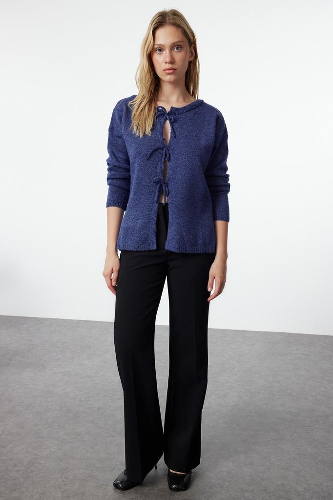 Женский модный стильный свитер цвета индиго, мягкая текстурированная лента с бантом, детальный трикотаж, свитер-кардиган