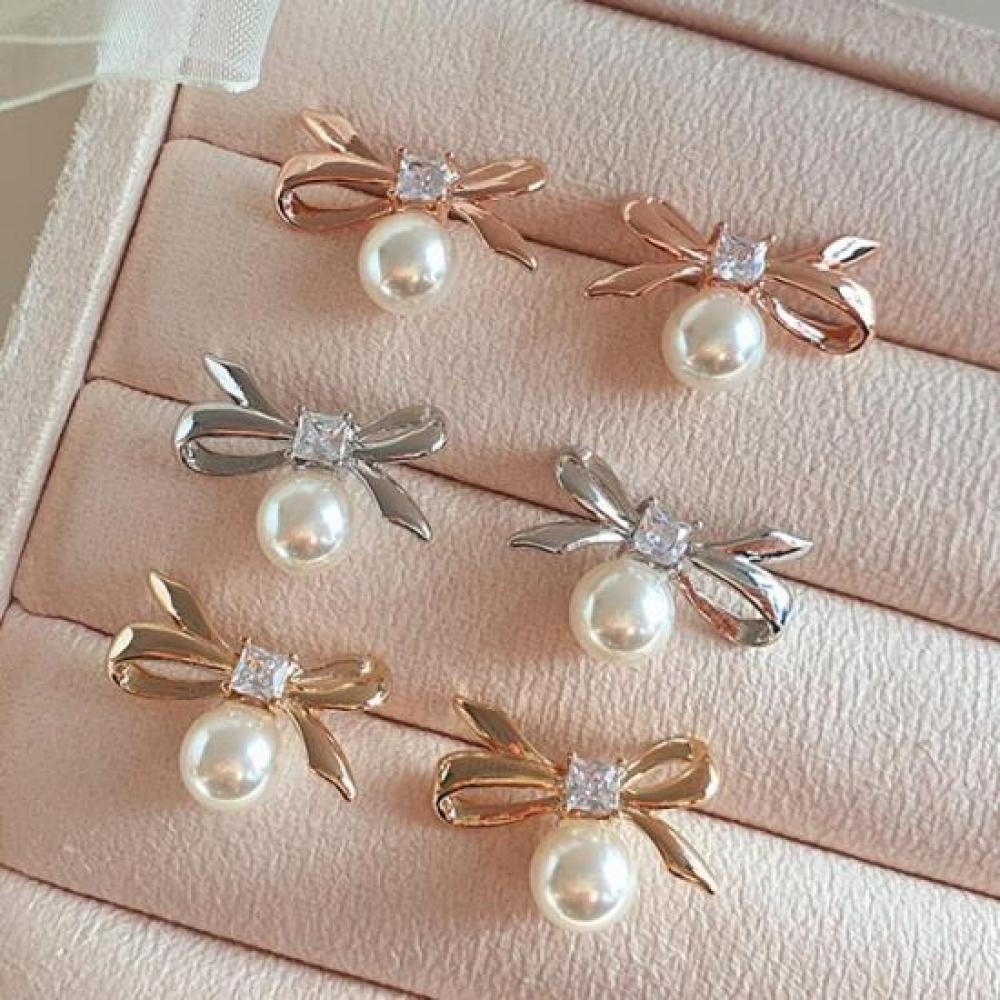 New Arrivals Open Run Women Pearl Cubic Point Silver Ribbon Earrings