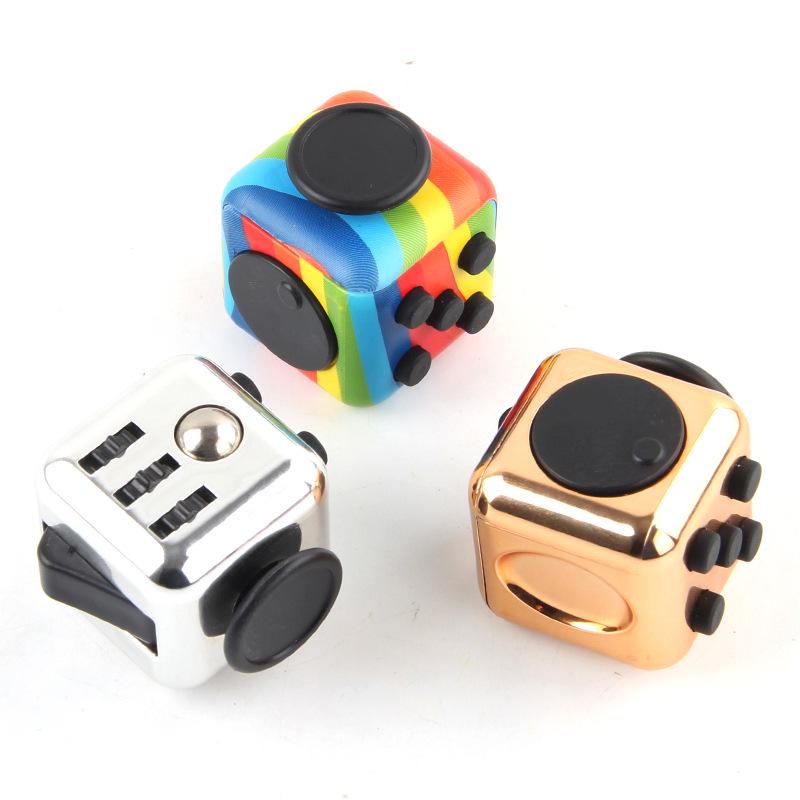 Игрушка для снятия стресса Magic Cube: Бесконечные кубики декомпрессии