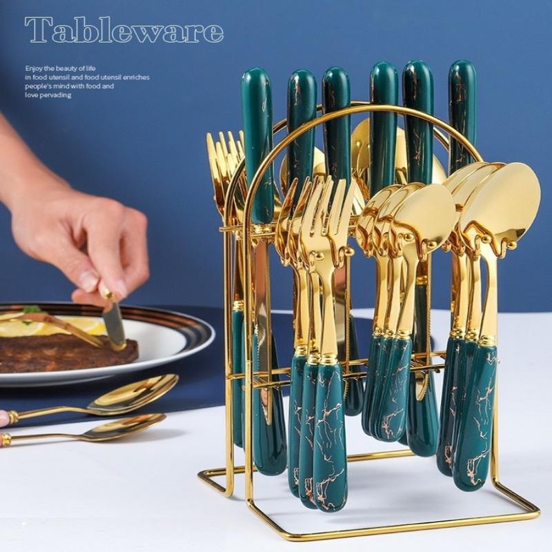 24 шт. Набор столовых приборов с ручкой: нож, вилка, ложка. Набор столовых приборов. Дорожный набор столовых приборов. Набор посуды. Столовые приборы из нержавеющей стали. Темно-зеленый