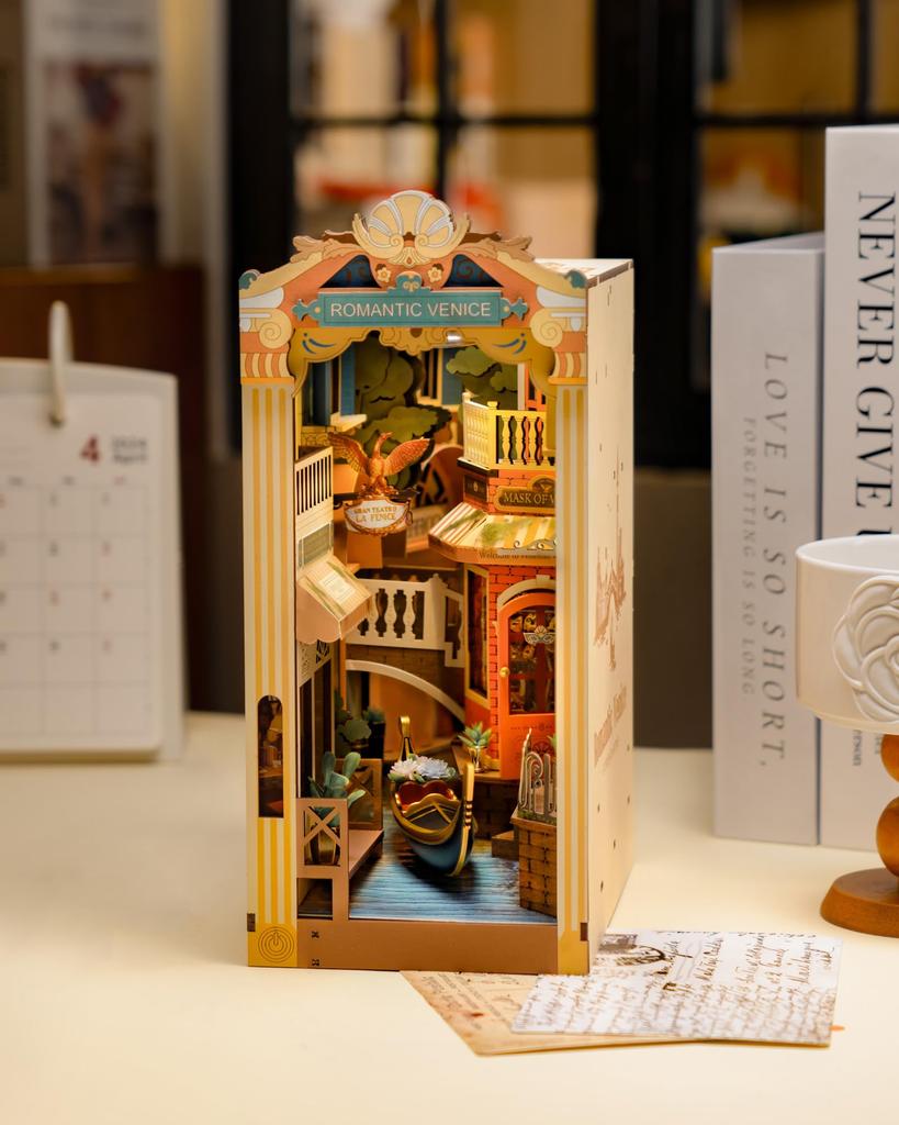 ROBOTIME DIY Book Nook Kit 3D Puzzle Миниатюрный домик со светодиодной подсветкой 3D Деревянный пазл Подставка для книг Украшение для книжной полки Ручная работа Деревянное изделие для начинающих и взрослых