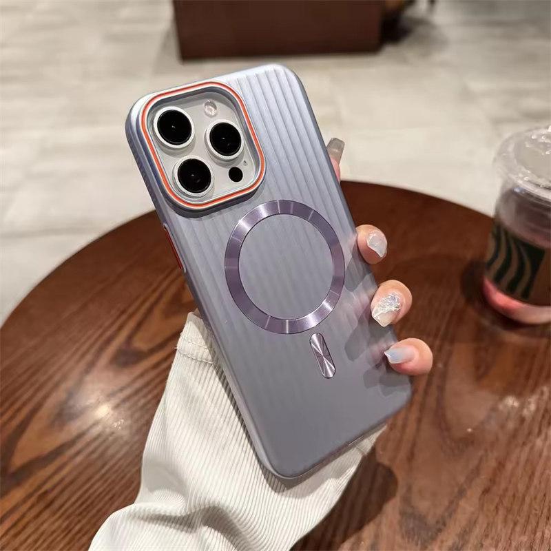 Чехол-кошелек с металлическим покрытием и гофрированной полосой для iPhone 12 13 14 15 16 Pro Max с беспроводной зарядкой и магнитным креплением Magsafe