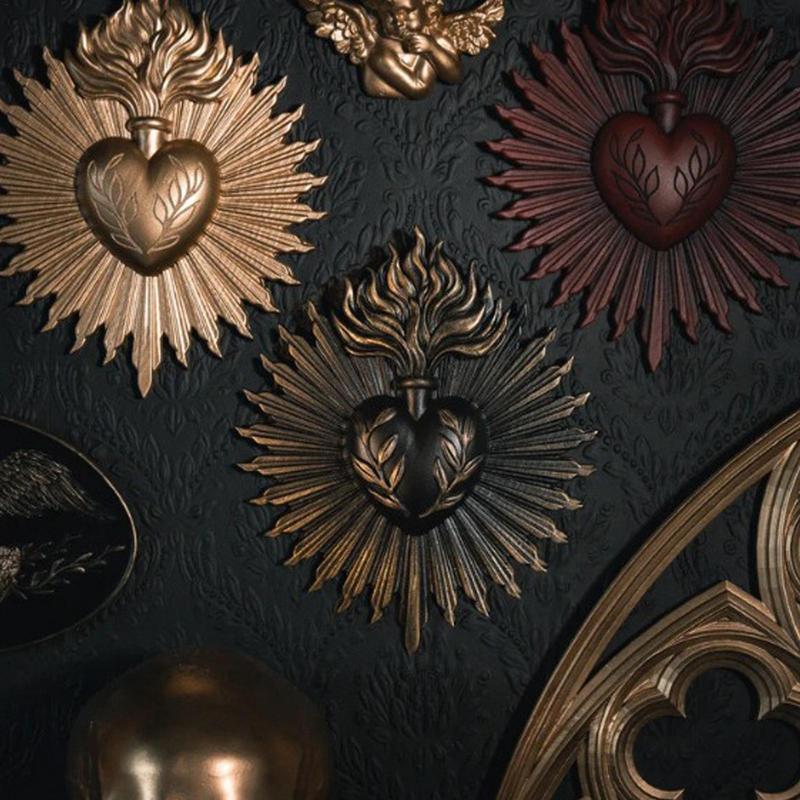 Gothic Sacred Heart Wall Decor Resin Heart Wall Ornament Spiritual Decor Catholic Home Decoration Religious Art Hangable For