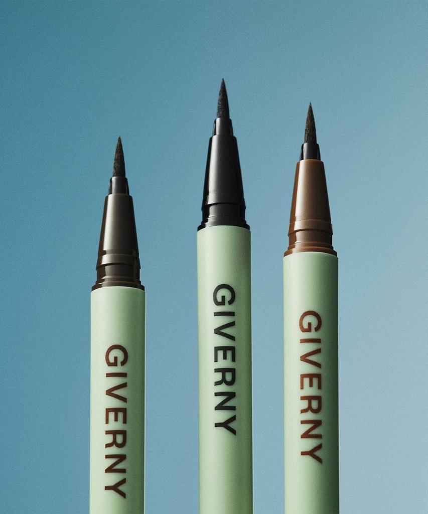 Close-fitting pen liner