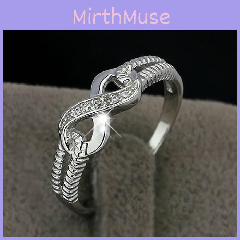 Элегантное серебряное кольцо «Бесконечность» из сплава с сияющими для модных любителей моды