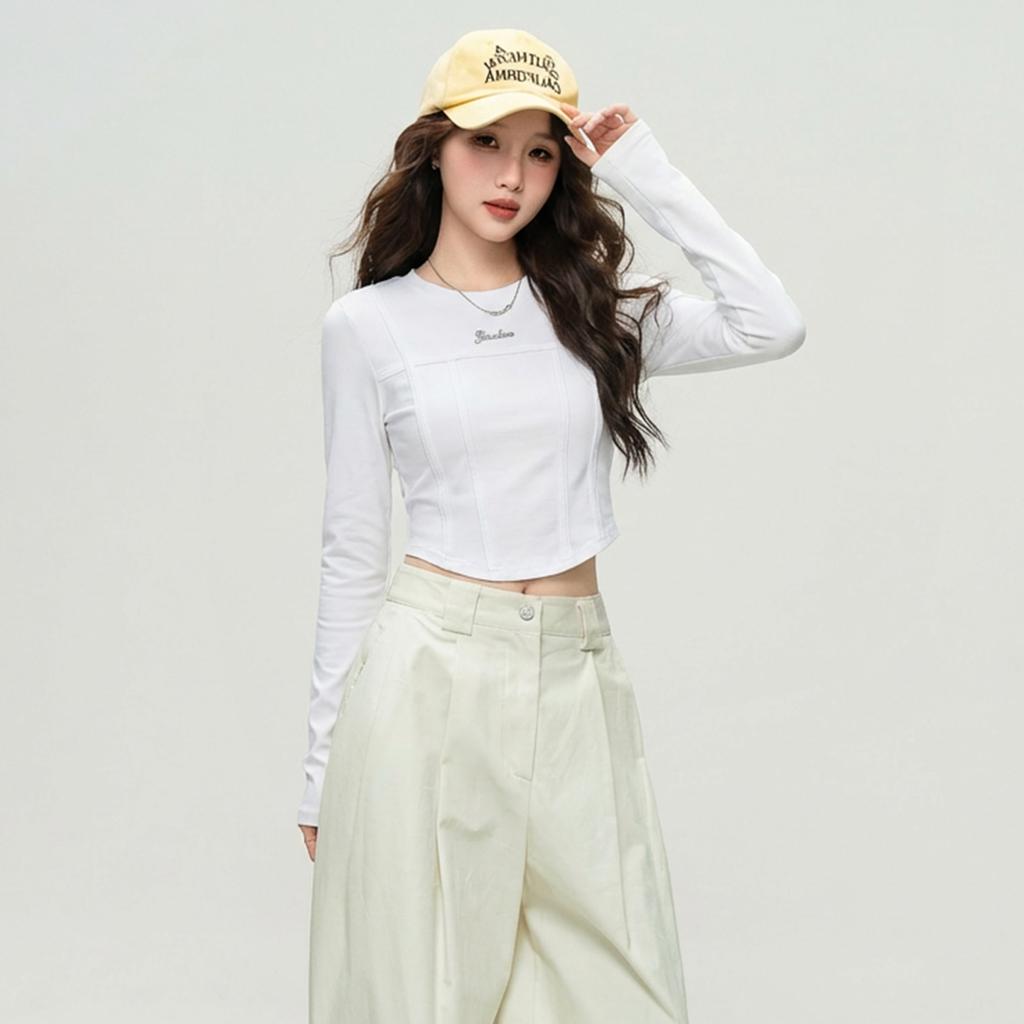 Fashion design sense, segmented base shirt for women, 2026 spring interior, long sleeved versatile top for women