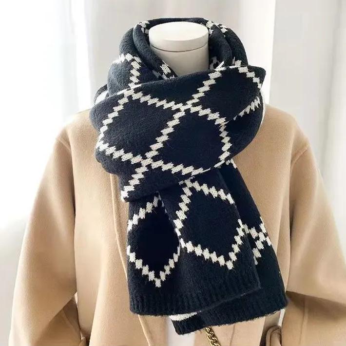 WTEMPO Women's Retro Elegant Printed Cold-proof Windproof Warm Scarves Outdoor Autumn Winter Casual Versatile Scarves