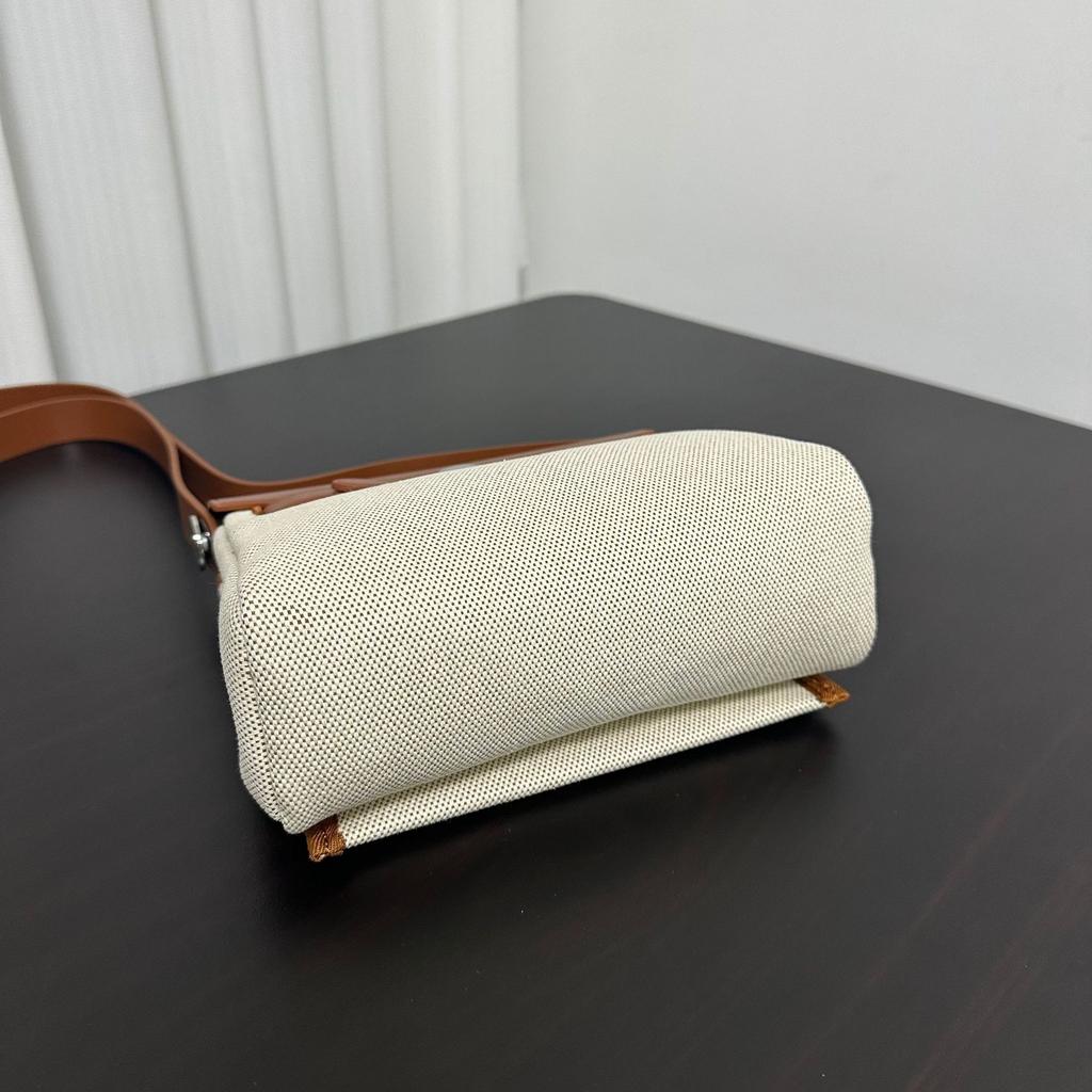 Cross Border 2025 / New Casual Versatile Canvas Square Bag Tote Bag MINI Cross Shoulder Single Shoulder Women's Bag Good Quality