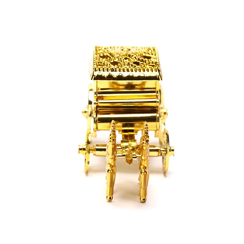 Креативная европейская королевская карета, изысканная коробка для хранения конфет, милый домашний вектор